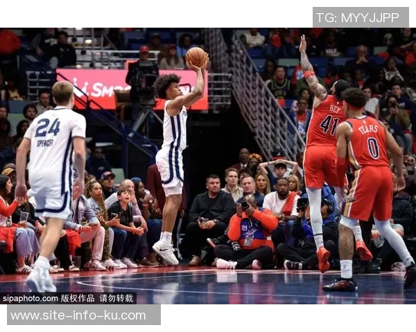 米利唐因右腿内收肌受伤预计缺阵两周球队面临人员短缺挑战 米利唐因右腿内收肌受伤预计缺阵两周球队面临人员短缺挑战