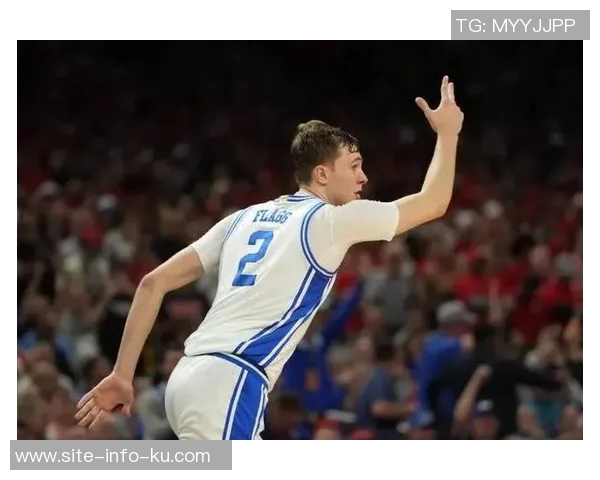 弗拉格12月表现惊艳圆梦月最佳新秀场均24分6板4助效率超高 弗拉格12月表现惊艳圆梦月最佳新秀场均24分6板4助效率超高