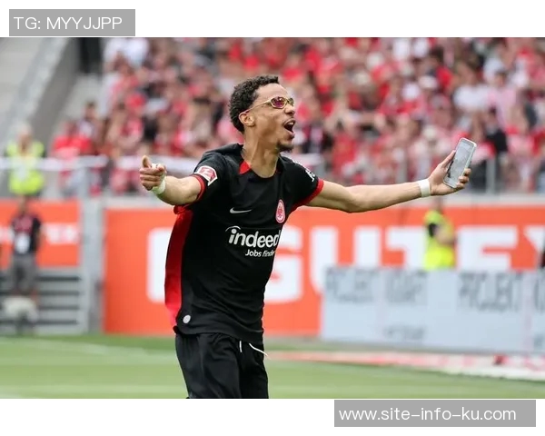 德天空报道31岁前锋格雷戈里施今日将进行体检重返奥格斯堡的最新消息 德天空报道31岁前锋格雷戈里施今日将进行体检重返奥格斯堡的最新消息