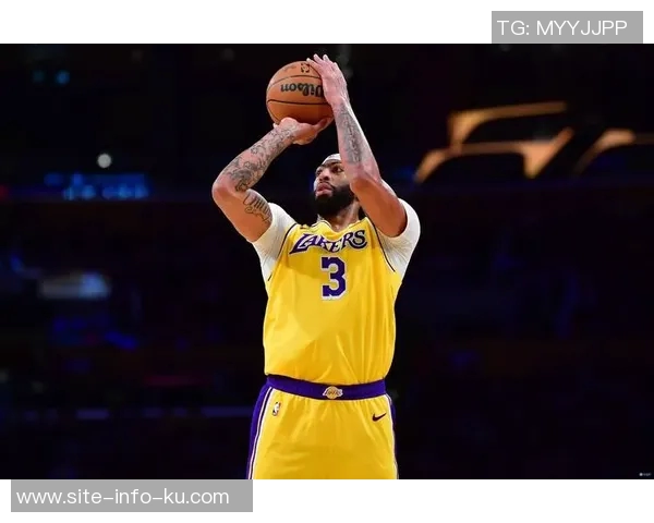 浓眉40分15篮板如同小孩对抗文班迅速进化令全联盟感到绝望